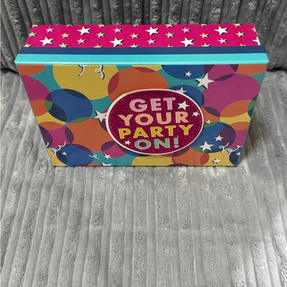 2 Gift Boxes